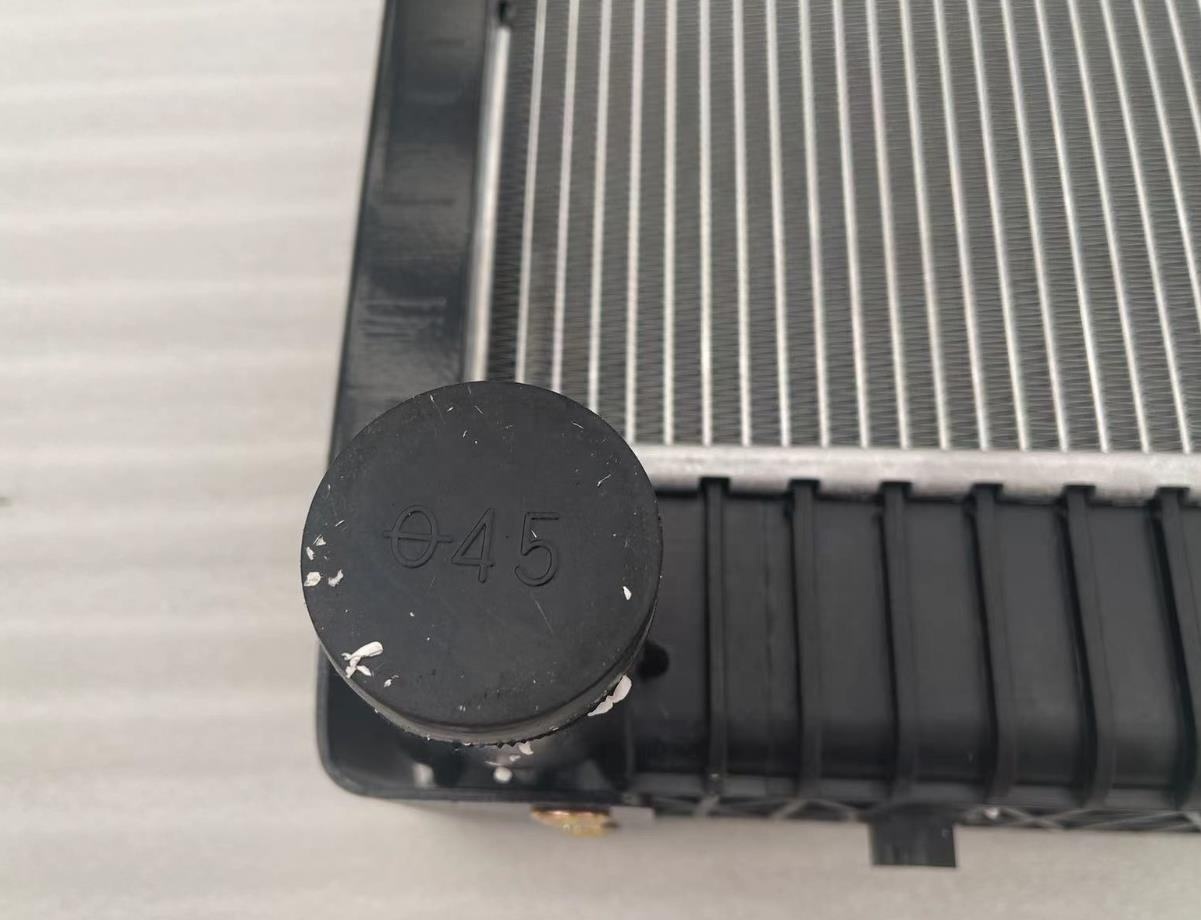 Shacman Delong F3000 Aolong Aluminium Radiator Assembly DZ9112532888 B